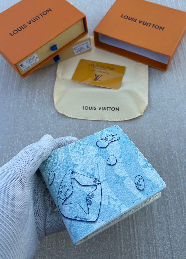 Louis Vuitton Blue Star Wallet