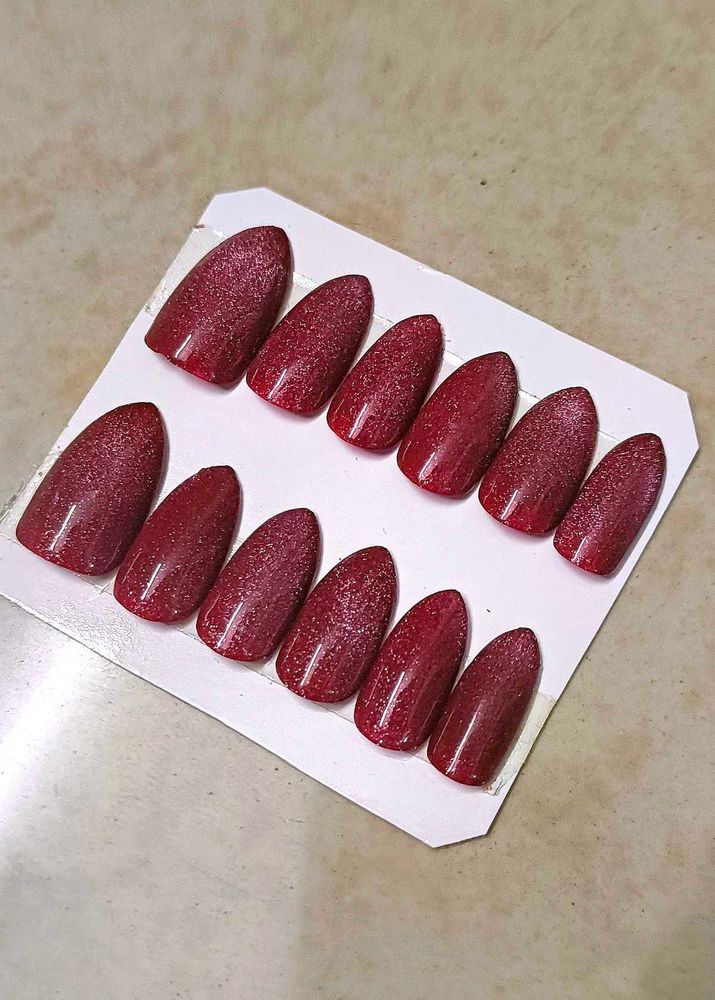 🎀 Sparkling Red Press-On Nails 🎀