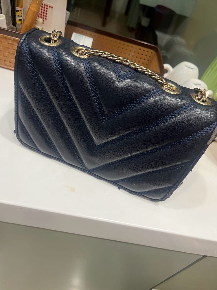 Quilted Chain Shoulder Bag