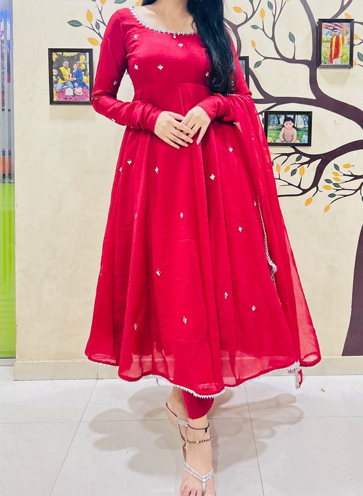 Red Anarkali Set