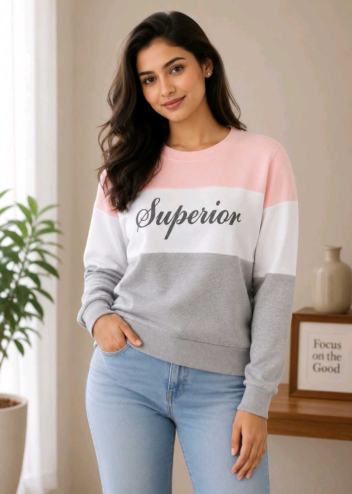 Sweatshirt with "Superior" Print