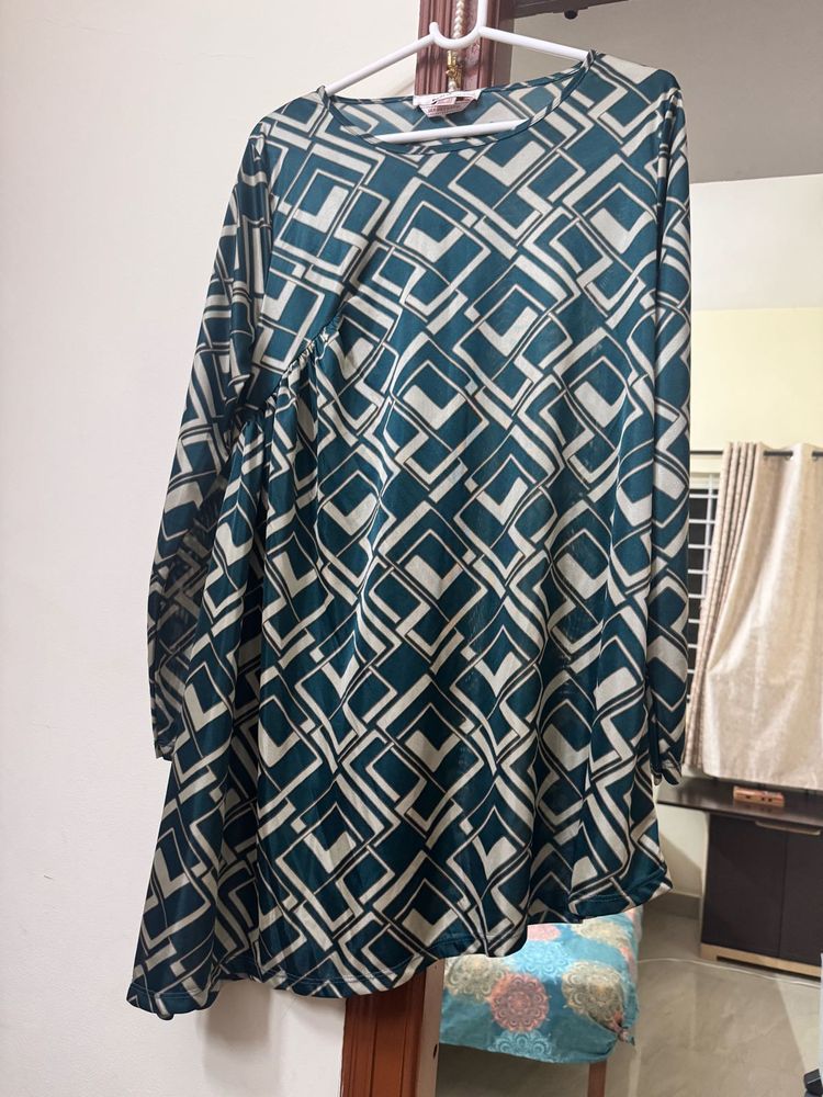 Chic Geometric Print Tunic Top