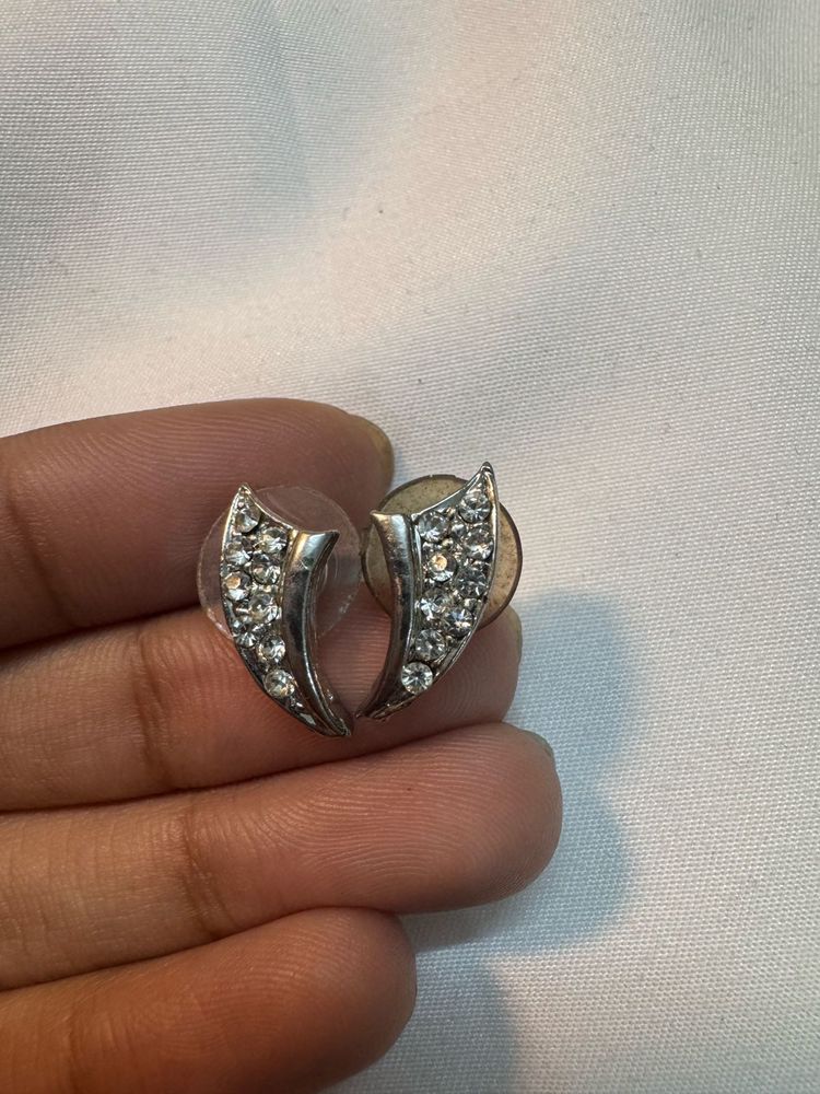 Sparkling angel wings Stud Earrings