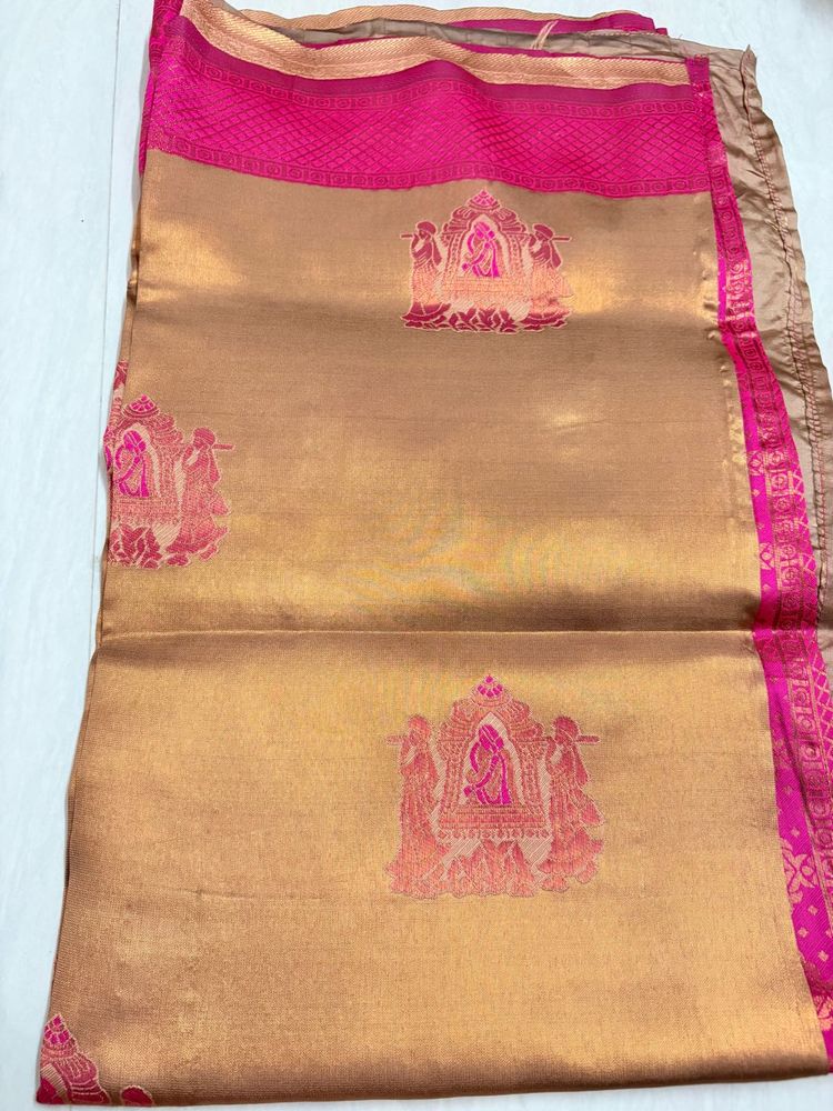 Elegant Silk Saree with Pink Border