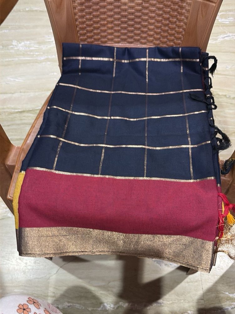 Elegant Navy Blue Saree with Gold Checks