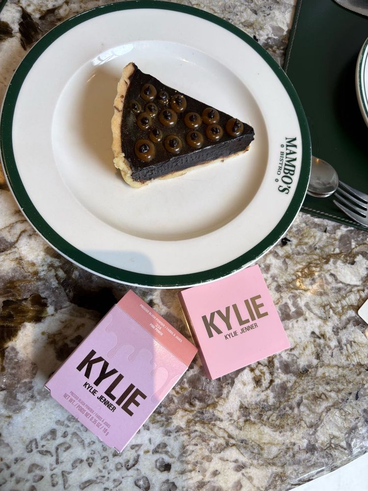 Kylie Jenner Pressed Powder
