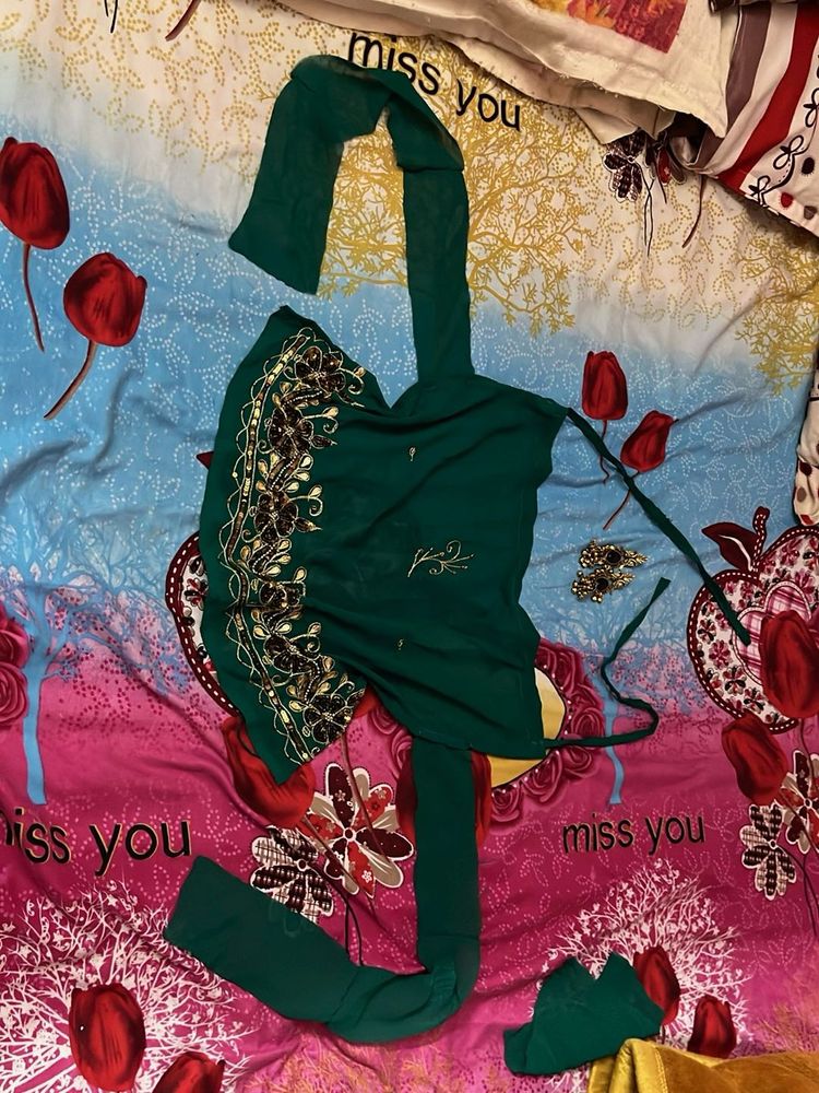 💚90s Bollywood Green Embroidered Ethnic Blouse💚