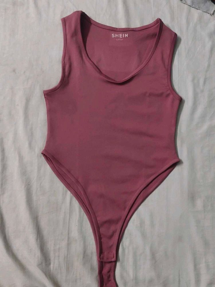 SHEIN Sleeveless Bodysuit Top