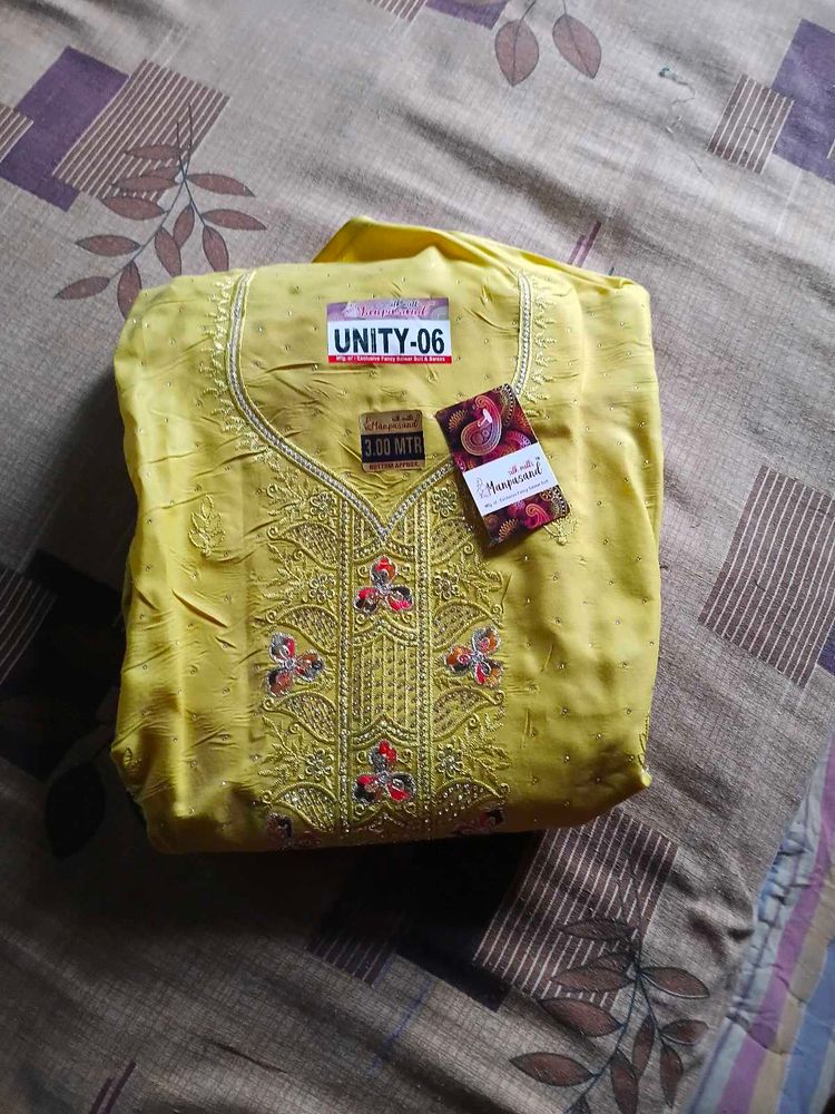 suit new with tag
