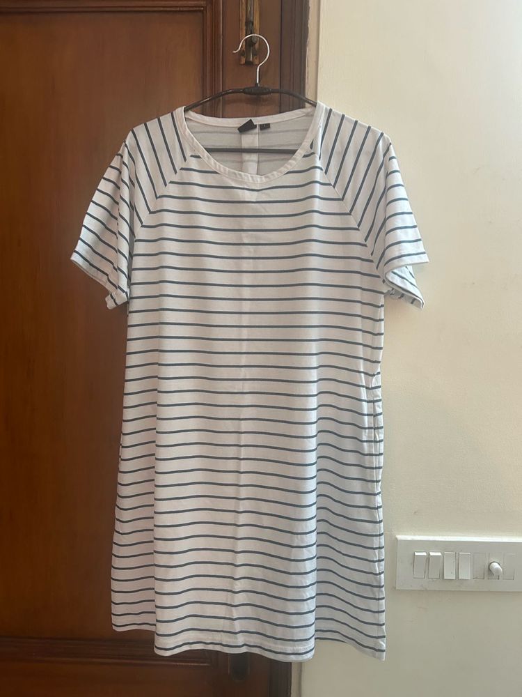 Chic Striped Casual Dress