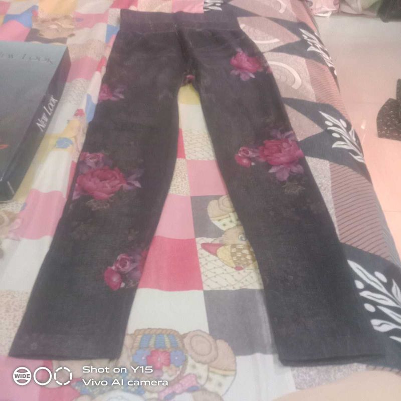 2 Floral Print Leggings 8 t0 10yrs