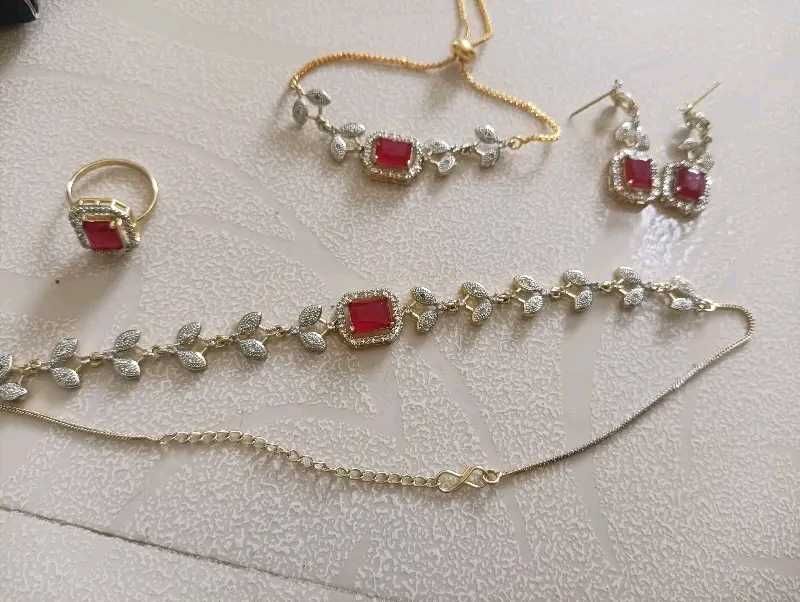 Beautiful Alloy Jewellery Set