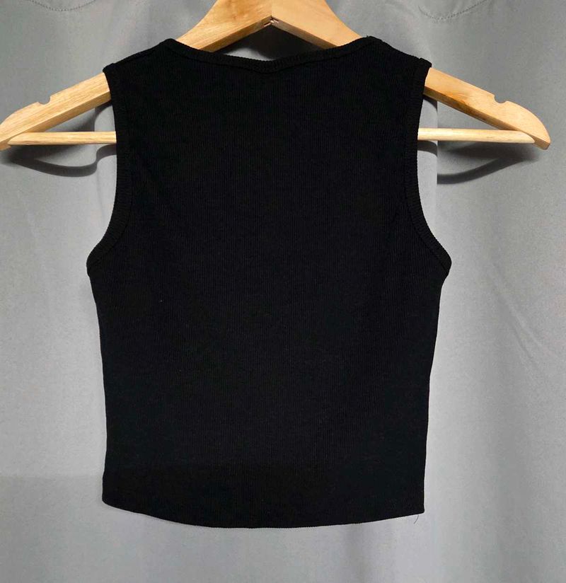 Sleek Black Ribbed Tank Top