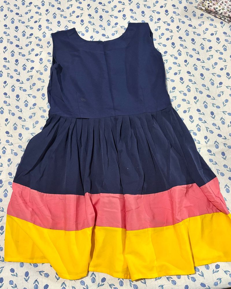 Color Block Sleeveless Dress