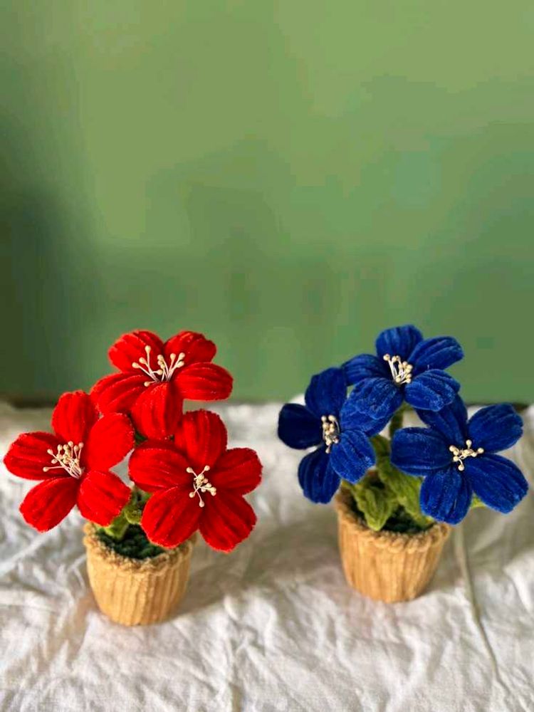 Velvet Flower Pots - Red &amp; Blue