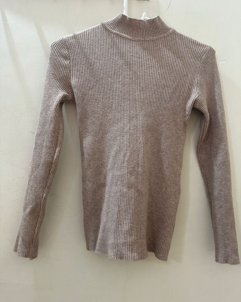 Ribbed Mock Neck Long Sleeve Top