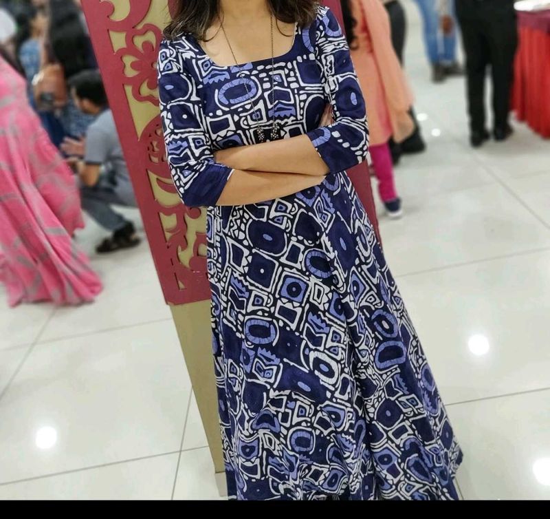 Blue Patterned Dress fits 34-36