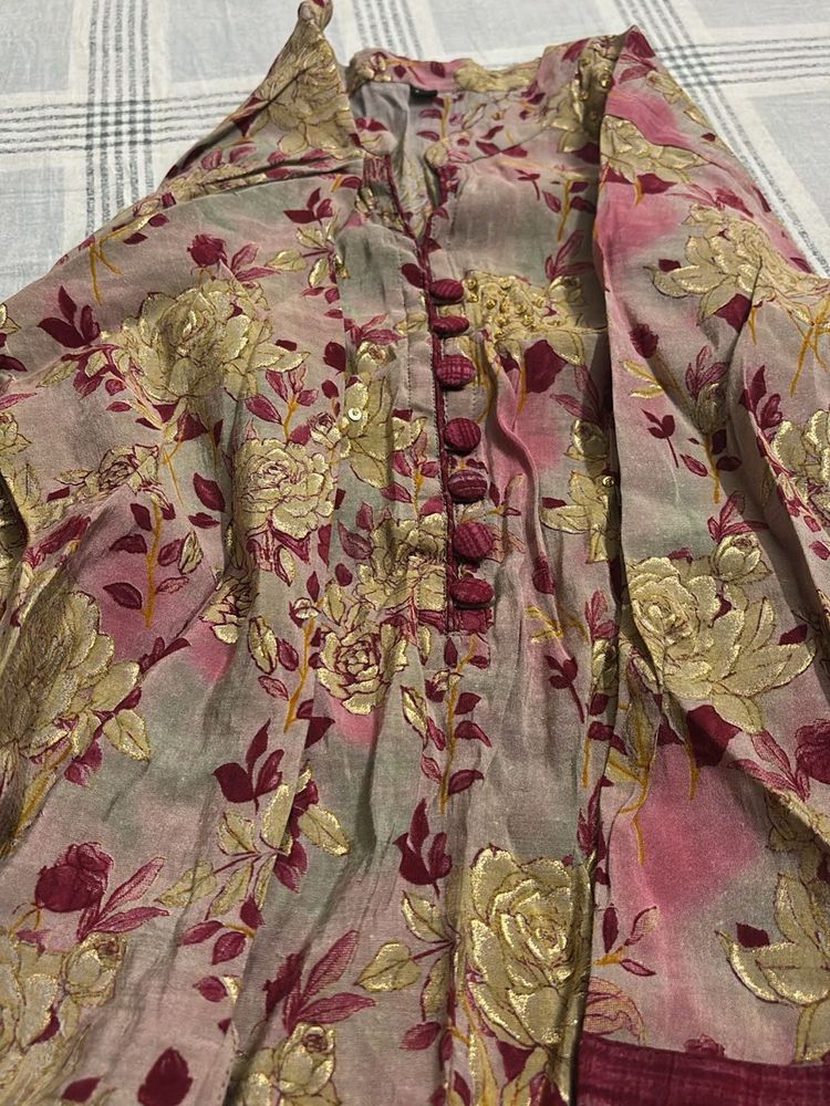 Beautiful Floral Print Kurta
