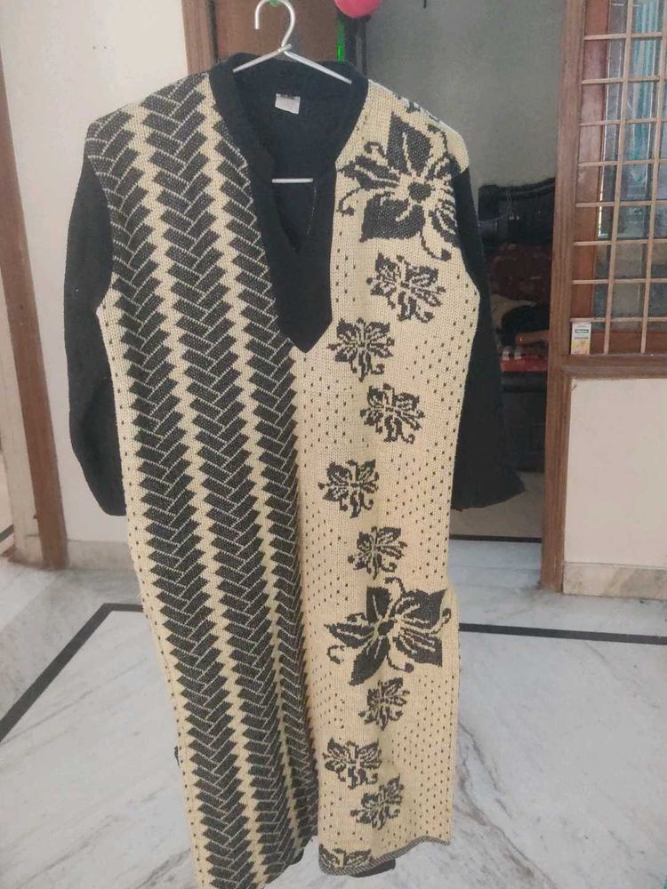 Stylish Knitted Kurta
