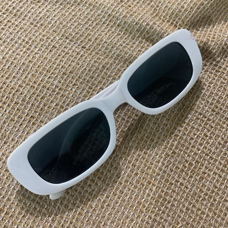 Stylish White Rectangular Sunglasses