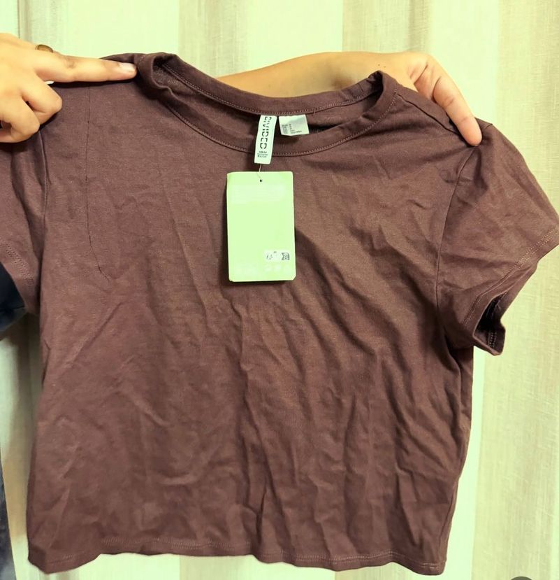 H&amp;M Basic Crew Neck T-Shirt