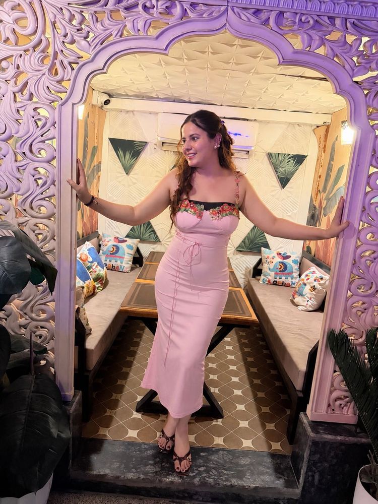 Chic Pink Ruched Midi Dress