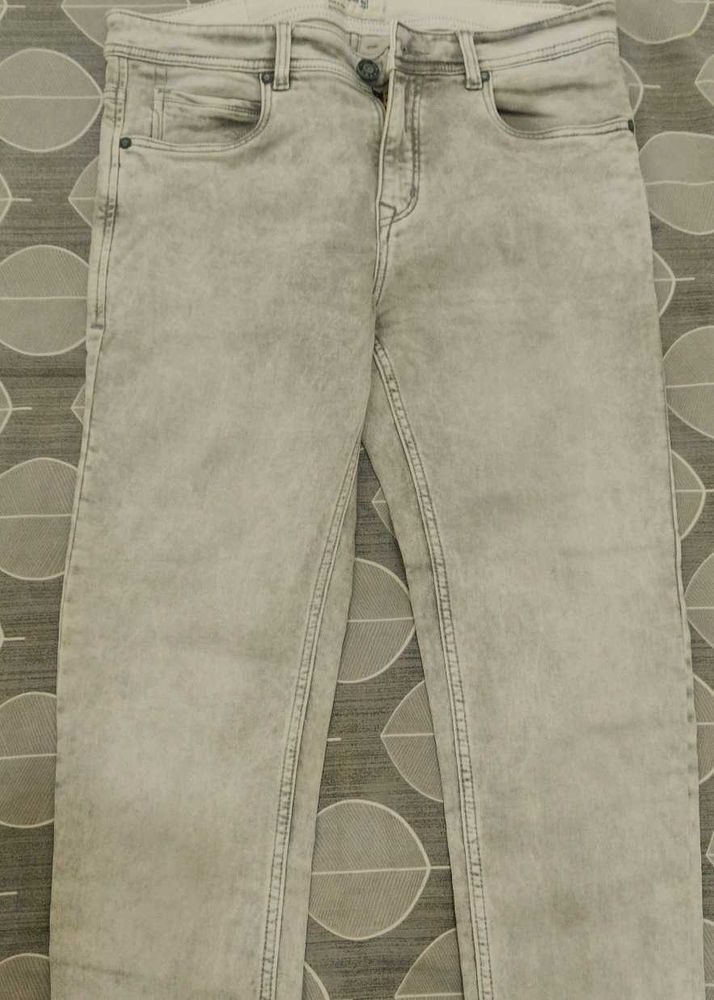 Men's Grey Washed Jeans