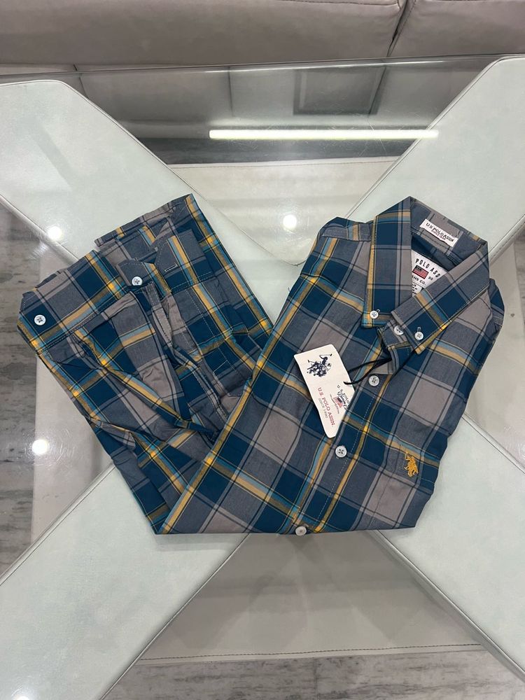 MENS BRANDED SHIRT M SIZE