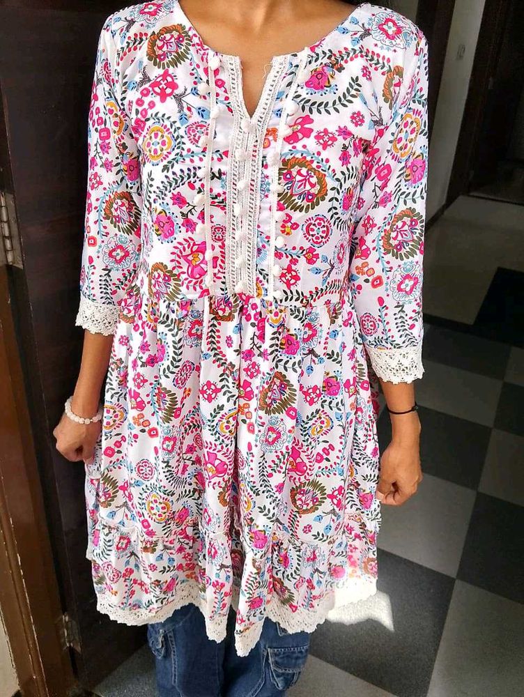 Boho Floral Print Kurta with Lace Trim