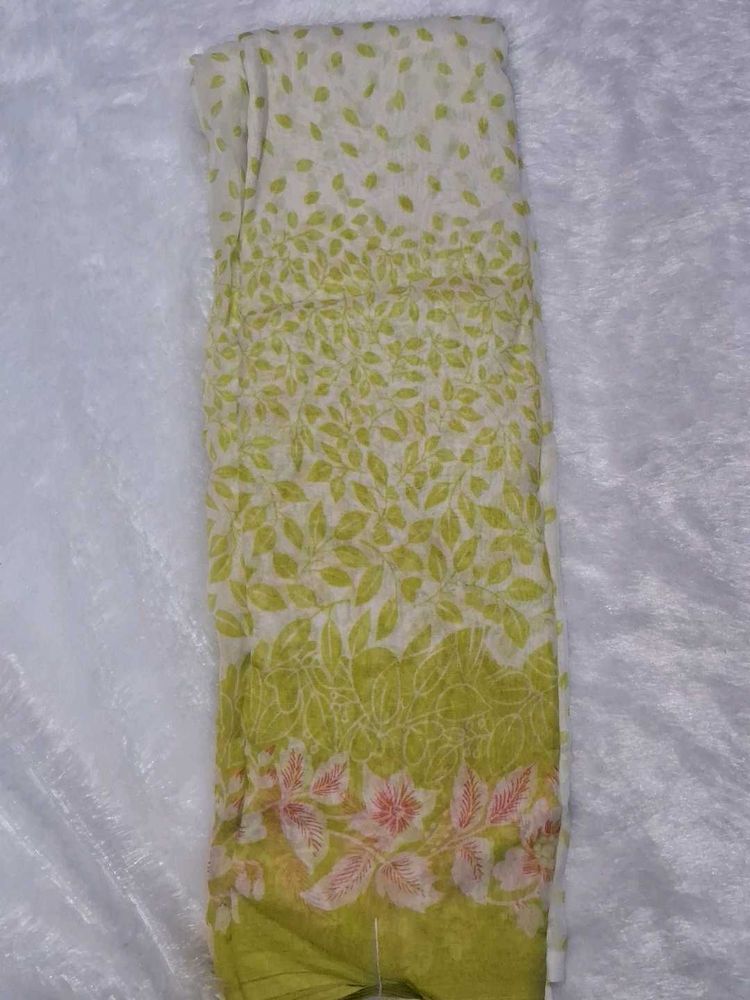 Elegant Leaf Print Saree without blouse