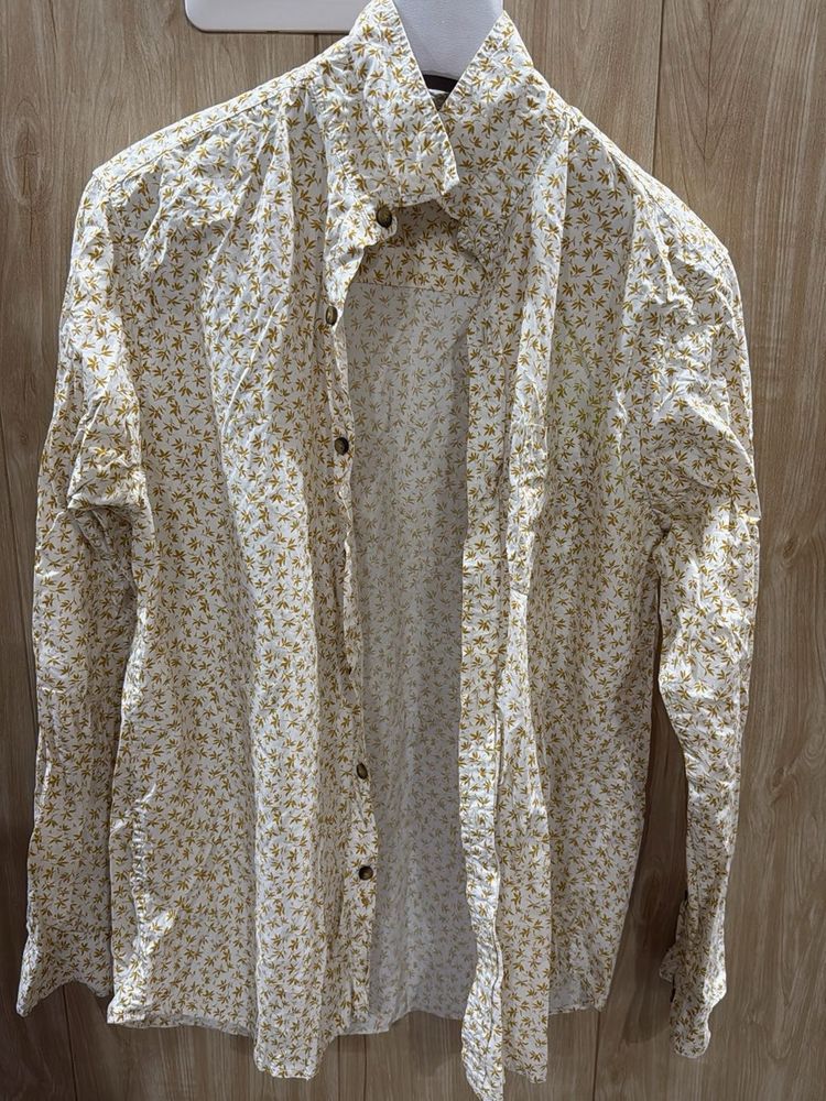 Max Men's White Floral Print Button-Down Shirt