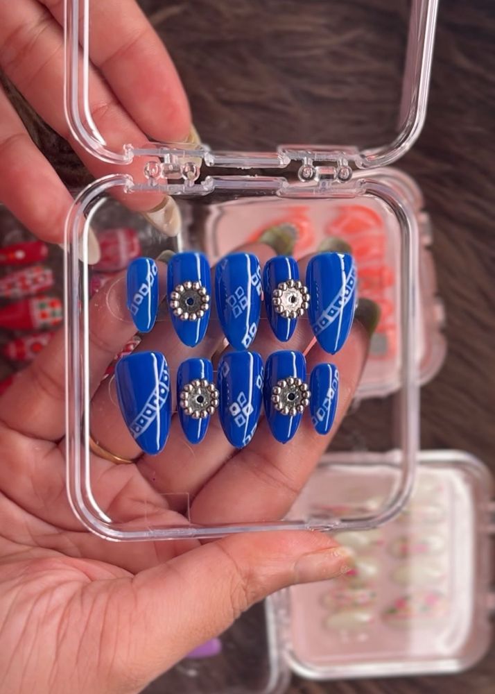 Navratri Royal Blue Bandana Press-On Nails