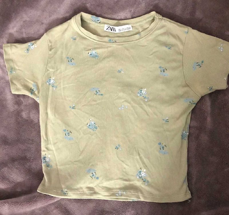 ᝰ.ᐟ Zara Baby Tee
