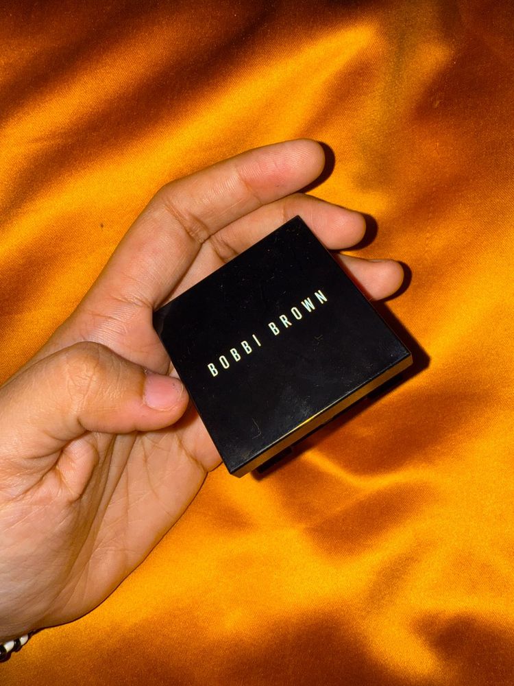 Bobbi Brown Compact