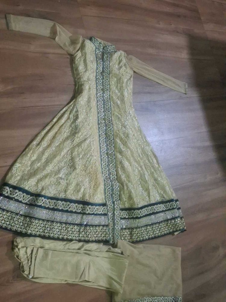 Elegant Embroidered Kurta Set