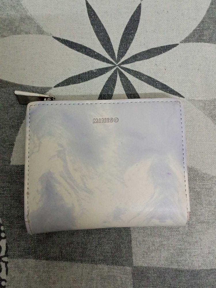 ❗New Condition ❗Miniso Tie-Dye Bi-Fold Wallet
