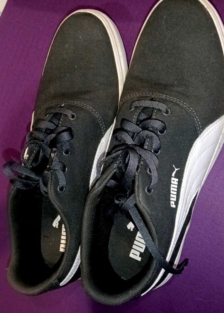 Puma women/men Canvas Sneakers (SIZE-6)