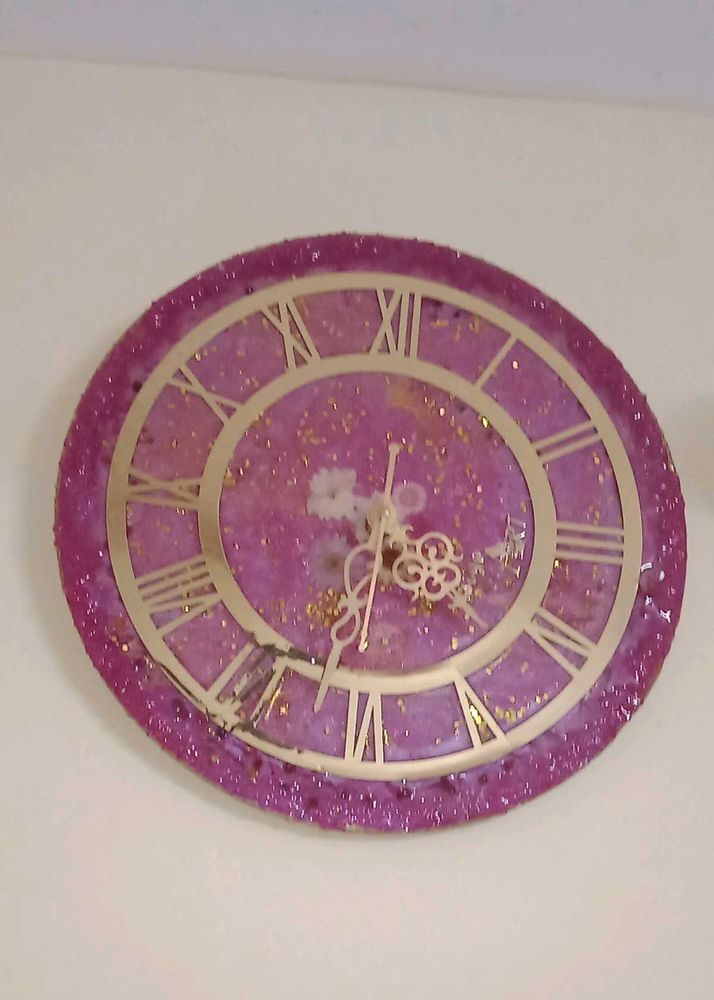 Pink floral clock