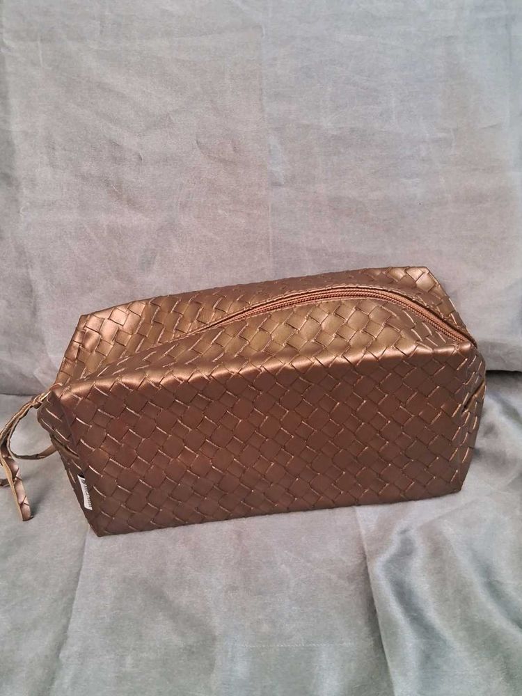 MyGlamm Makeup Bag
