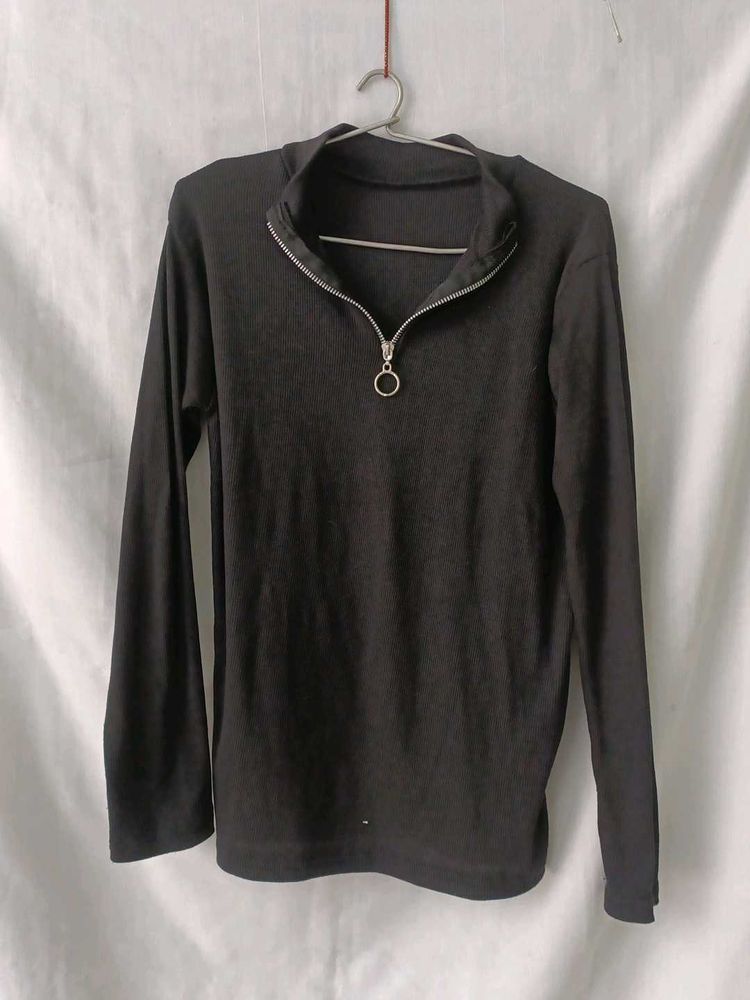 Women's Black Zip-Up Long Sleeve Top