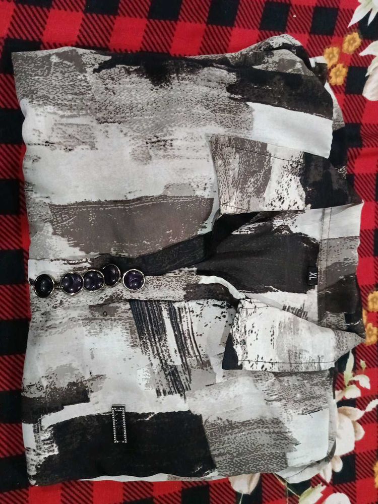 trendy top