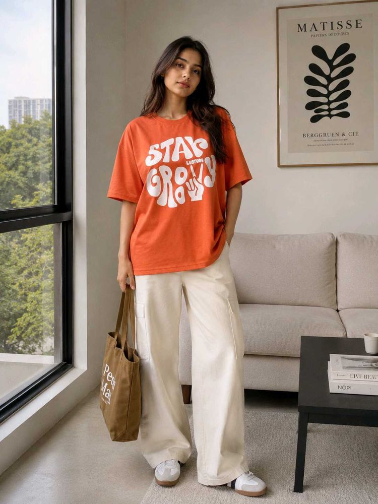 Stay Groovy Graphic oversized Tee