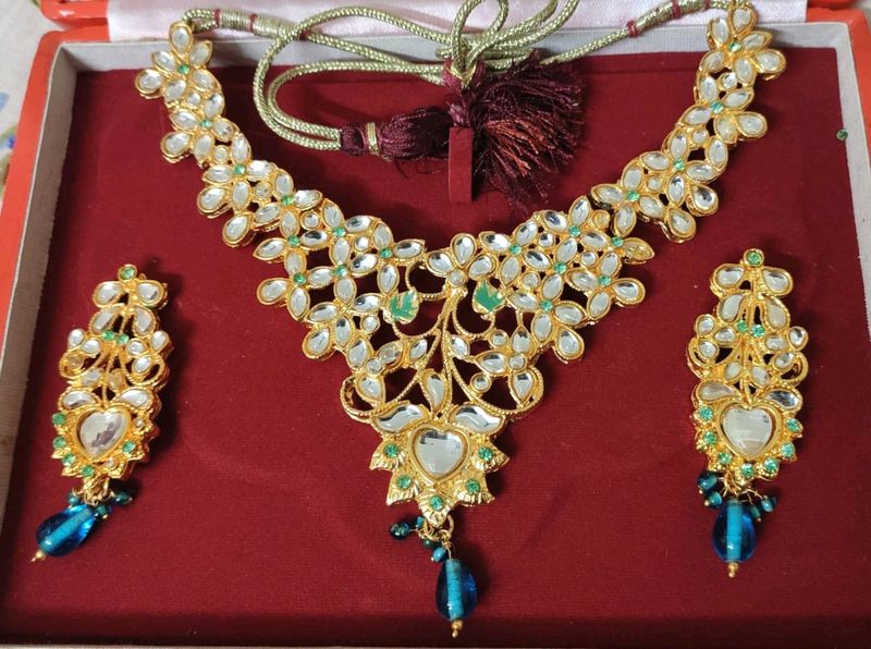 Kundan necklace