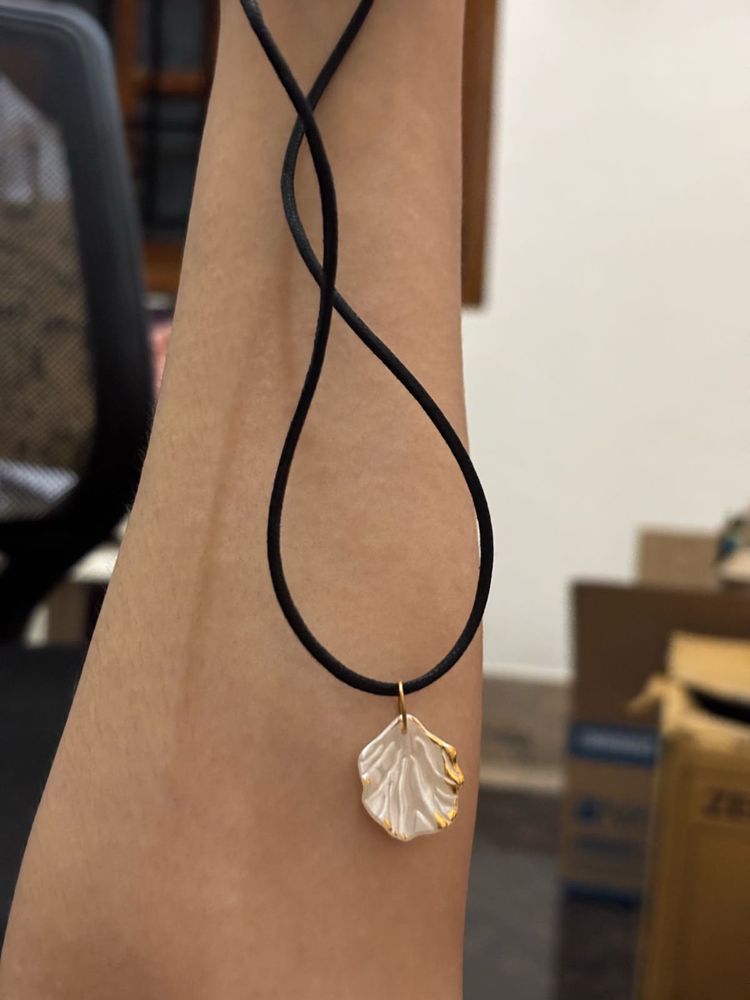 Seashell Pendant Necklace
