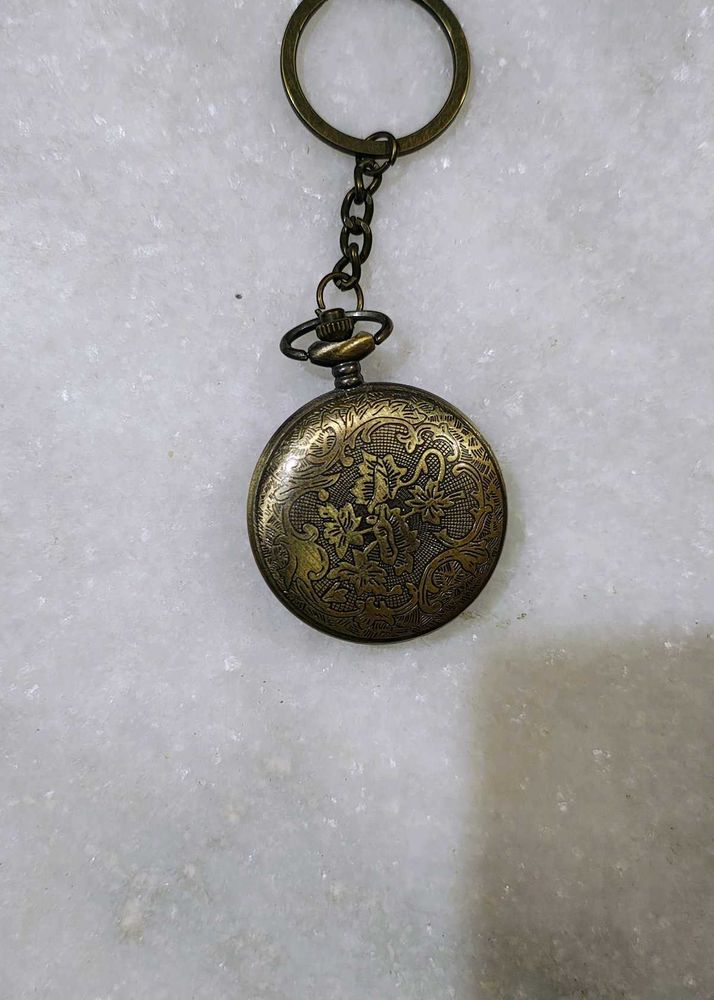 Vintage Pocket Watch Keychain
