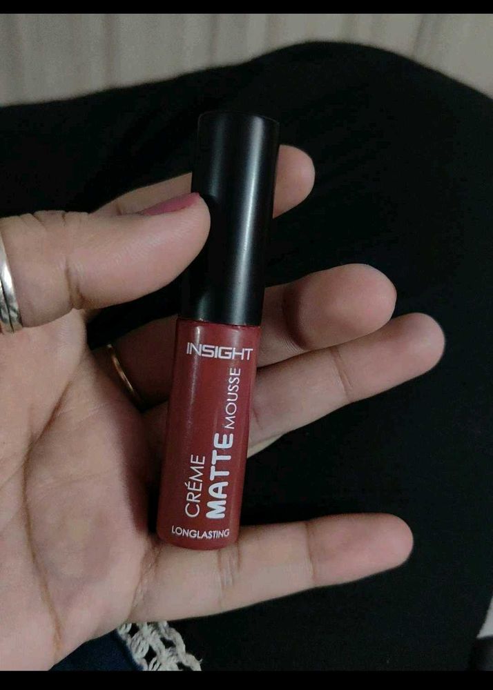 Insight Creme Matte Mousse Lipstick