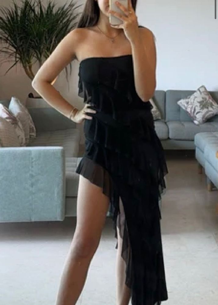 Elegant Black Ruffle Maxi Dress