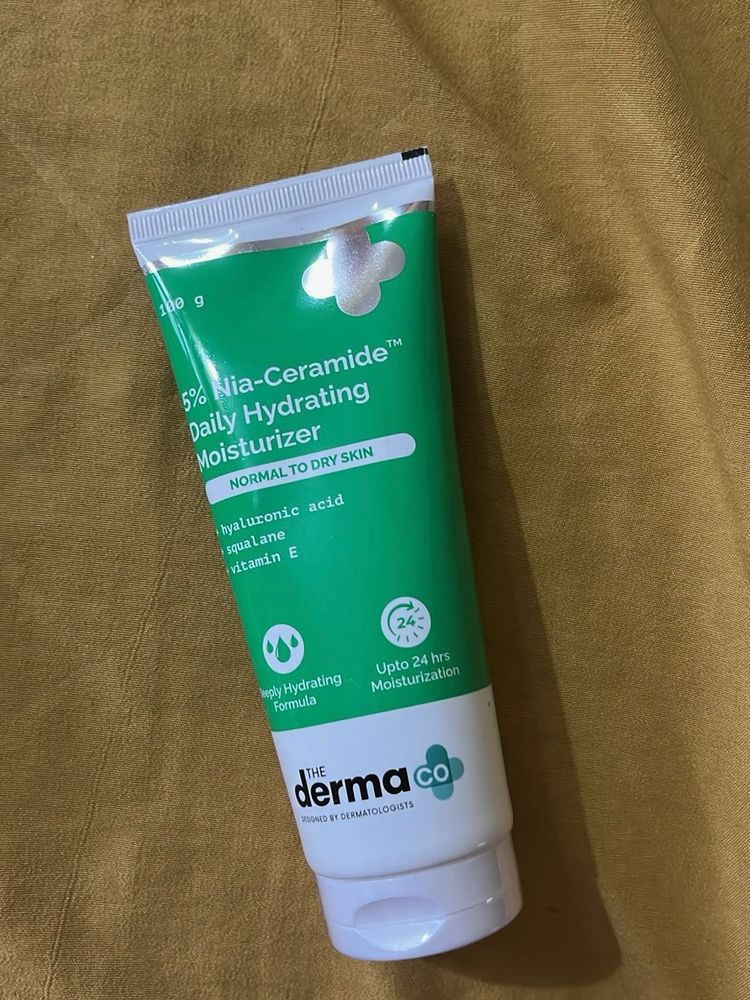 The Derma Co 5% Nia-ceramide Daily Hydrating Moist