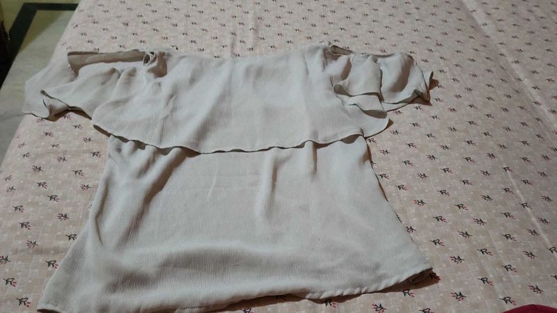 Chic Ruffle Off-Shoulder Top