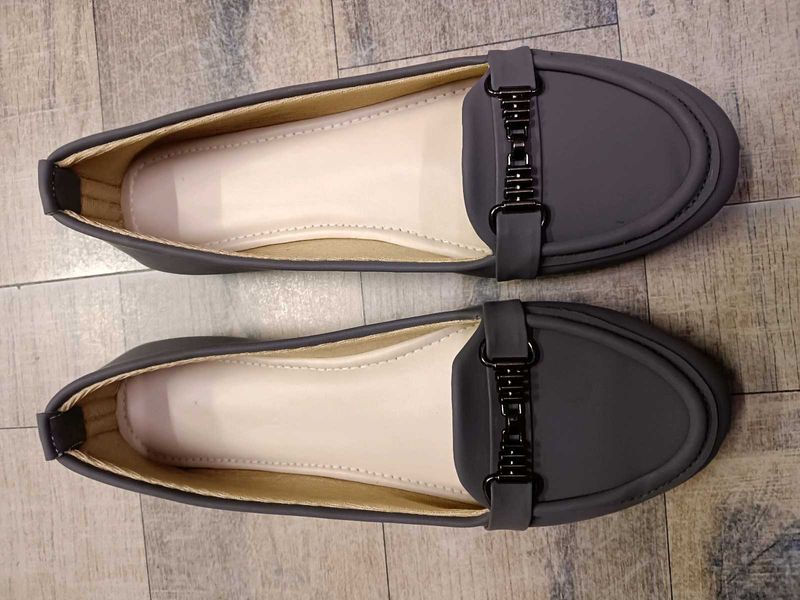Stylish Women's Grey Loafers